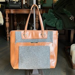COACH TAYLOR WOOL CROC LARGE FASHION TOTE - F33395